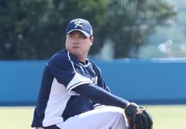 [フォト] リュ・ヒョンジン '片足のワシ'