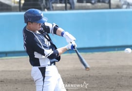 [相片儿] 金亨俊《被发现了》'