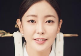 «Заявление о браке No» Ко Вон Хи, после развода после 3 лет брака...Наденьте ханбок и поздоровайтесь "С Новым Годом"