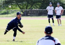 [速報] '衝撃' コ·ウソクの満塁ホームラン→ツーランホームランを許し、⅔イニングで4安打4失点の崩壊 'ヤンキース相手の初のオープン戦で打撃'