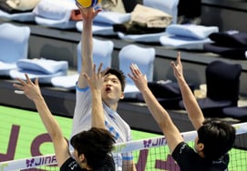 [フォト] 「連打試み！『 チョン・ジソク