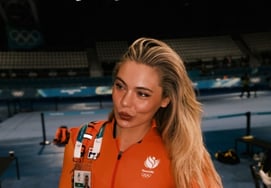 Золотая медаль → Экспозиция поддельной одежды «19,6 миллиарда won в год», а цены на официальную форму на аукционе огромны... Пожертвовать будущую звезду [Олимпиада в Милане.]