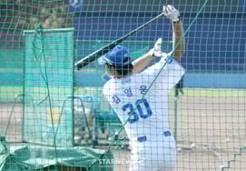 [相片儿] 金英雄的"被发现了，英雄击球法"