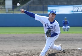 [フォト] チョン・ミンソン、レジェンド相手にライブピッチング