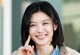 金有贞"可爱的微笑" [★照片]