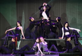 'Màn trình diễn khác biệt' [★Ảnh]