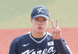 [Фото] Ким Ён Гю «Еще два»