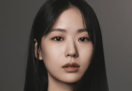 气势汹汹欲望的眼神..李伊丹，动摇"Lady Dua"的鲜明温差