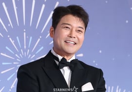 Jeon Hyun-moo opened his mouth to controversy over 'knife bread' by police on duty.."I can't do my best" [Star Issue]