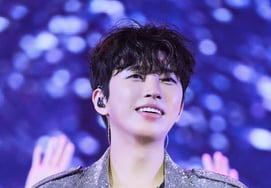 Би-би-си, "Восстановление трота, над которым смеялись, возрождается как герой Им и AI" [K-EYES]