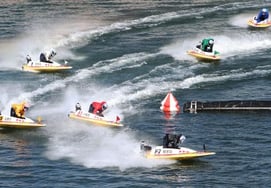 Мисари Сон Ким Мин Чжун лидирует в многоборье