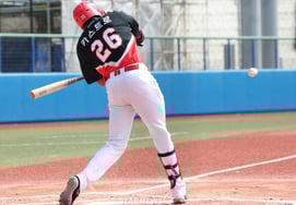 [フォト] カストロが「捕まったツーランホームラン」