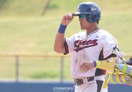 [Photo] Ahn Hyunmin's "DH with Kim Do Young."