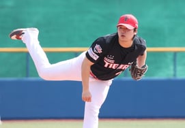 [Chụp ảnh] Hwang Dong Ha 'Pitching'