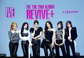 Black Hole dẫn đầu BXH YouTube Trending Worldwide → BXH iTunes 30 khu vực'Hào hứng, phóng nhanh'