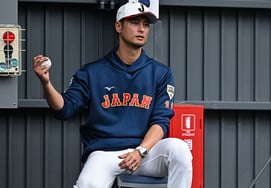 Darvish, who was timely hit by Lee Bum-ho, is now transforming into a special helper, "Committed to winning the WBC with charisma → left after the team dinner.""