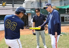 '台湾で指導者としてのスタート' イ・デホへの高評価··· 司令塔「日本時代の先輩にも率直に言ったので迎え入れた」→野球の知能を学ぶべきだ