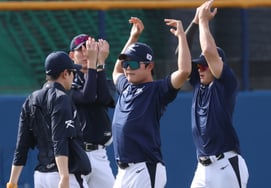 [相片儿] 金泽演"炫耀柔软性"