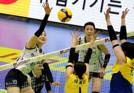 [フォト] 'これは真ん中だ！『 ペ・ユナ