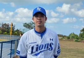 「私もテンションが高い方だけど、うふ…」" 子ライオンの親和力は想像以上、KIAの移籍選手は感謝していた [沖縄の現場]