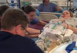 衝撃「6時間の大手術、輸血まで受けた」「足を失いかけたリンジ・ボーン、嘲笑する悪質コメント投稿者に向けて『後悔はない』」" 怒り