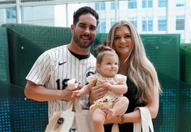 '大ヒット' ハンファから退団した外国人選手が'ML初ホームラン'を打った！ 初めてのオープン戦の初打席でスリーランホームランとは···