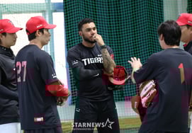 [相片儿] 罗成范-卡斯特罗《提升气氛》