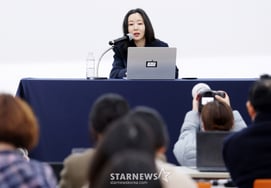 Min Hee-jin supports 'Daniel' 5 people. NewJeans"Members on stage must have a hard time" [the star scene]