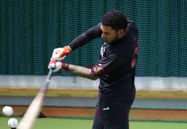 [Photo] Castro's "One Shot, Two Peas."