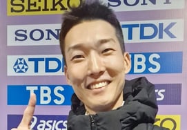 'スマイルジャンパー'ウ・サンヒョク、シーズン初のメダル獲得··· 3位だったが、3月の世界室内選手権のチケットを確保することに成功した