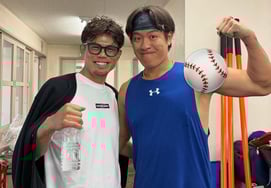 Бывший тренер Samsung QC на лбу 'Ури Босо' побежал с пулей, потому что хотел встретиться с ним на неожиданном визите команды!"