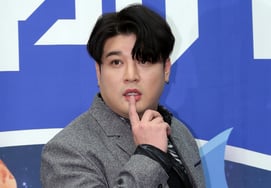 シンドン、家庭の事情を告白「母の詐欺・投資失敗で絶縁..「第2の家族が欲しい」 [スター・イシュー]