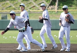 [Chụp ảnh] Kim Hyun Soo 'Vui vẻ huấn luyện'