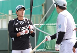 [フォト] チャン・ジンヒョク「ヒョンス兄さん、こんにちは」