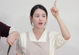 Нам Бора: "13-й младший брат, президент назвал его именем"" [Пангсторанг]