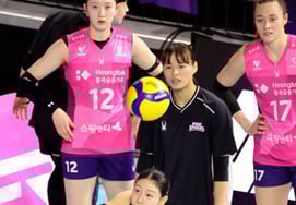 [Фото] Пак Минджи, Хын Гук, готовясь к GS.