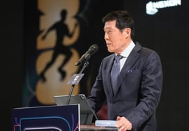 "韓国はワールドカップで優勝できる、スペインもそうだったが···「レジェンド・チャブームの胸が熱くなるメッセージ」SONもいてLEEもいる"