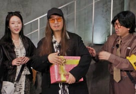 ジソクジン、還暦のプレゼントをもらったんだけど.."担保にしてくれますか？" 欲望の暴走 [ランニングマン]