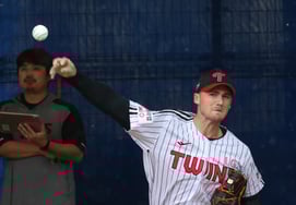 [相片儿] 托尔赫斯特的"火笔投球也要慎重"