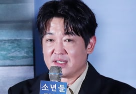 ホ・ソンテ、収録中に『嵐のような号泣』..カクカク音がするほど、なぜ？ [1位たち]