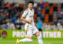 Чтобы заблокировать SON, есть только красная карточка! Сон Хын Мин, «2 человека, выходящих на пенсию + многосторонняя помощь» очень активны... 1-е место в стрельбе и 1-е место в дриблинге также стали Соединенными Штатами.