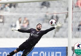 Дебют иностранного вратаря в К-лиге за 28 лет → "Шоу ужасов" Роковая мисс... Новая команда одержала первую в истории победу