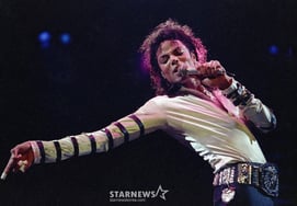 Cố diễn viên Michael Jackson bị tố cáo lạm dụng tình dục trẻ emPhản bác "cố gắng kiếm tiền" [★ Hollywood (bướm đêm)]