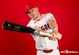 'ML 404ホームラン→ガラスの体になった伝説' 左膝に異常なし！ 反発を夢見るLAAトラウト「燃料は十分だ」と自信
