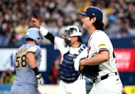 "文东柱-元泰仁伤愈复出"首发出场的郭彬，第1局三人犯规出局→第2局轰隆隆失掉3分... WBC前夕留下课题