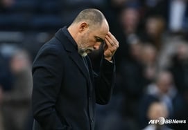 Временно исполняющий обязанности главного тренера "Тоттенхэма" Трагически оплакивает "Мы Нет даже "мозгов" в атаке, штабе, обороне!".... «Кризис на подъеме» вздохнул в полной неразберихе