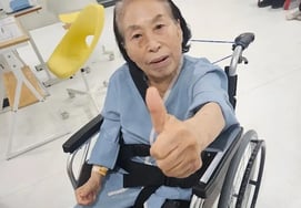 86-летний Чжу упал по льду и сделал операцию "Нельзя снимать на YouTube" [Эксперт]