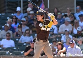 Song Sung Moon khép lại 3G im lặng sau khi nuôi dưỡng → hành trình SD