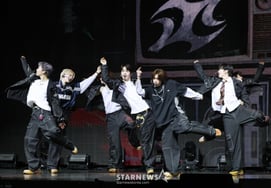 Điệu nhảy mạnh mẽ của Tunex [★Ảnh]