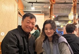 Seo Ye Ji tổ chức tiệc công ty sau màn trình diễn cuối cùng của 'Comeback sau 4 năm'Nụ cười hạnh phúc